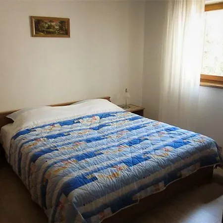 Lägenhet 5 *