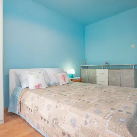 5 * Pula