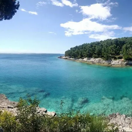Pula 5 * Pjescana Uvala