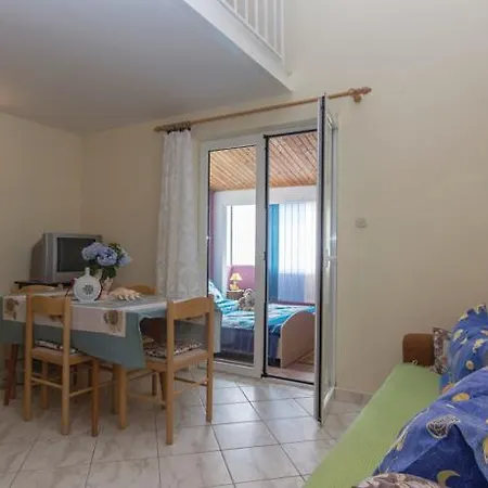 Apartmán 5 *
