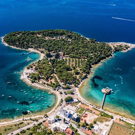 Apartment Pula 5 *