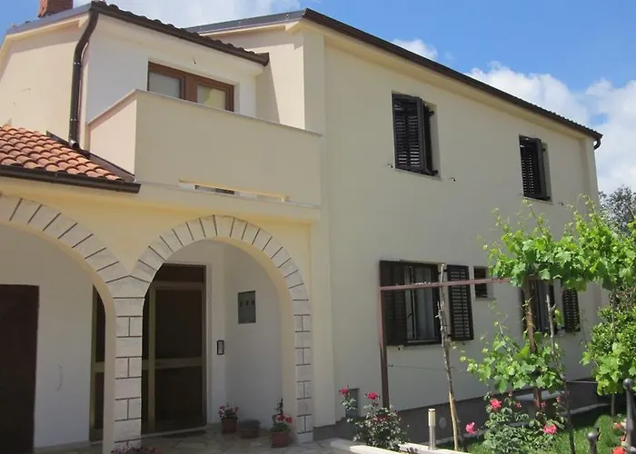 Διαμέρισμα 5